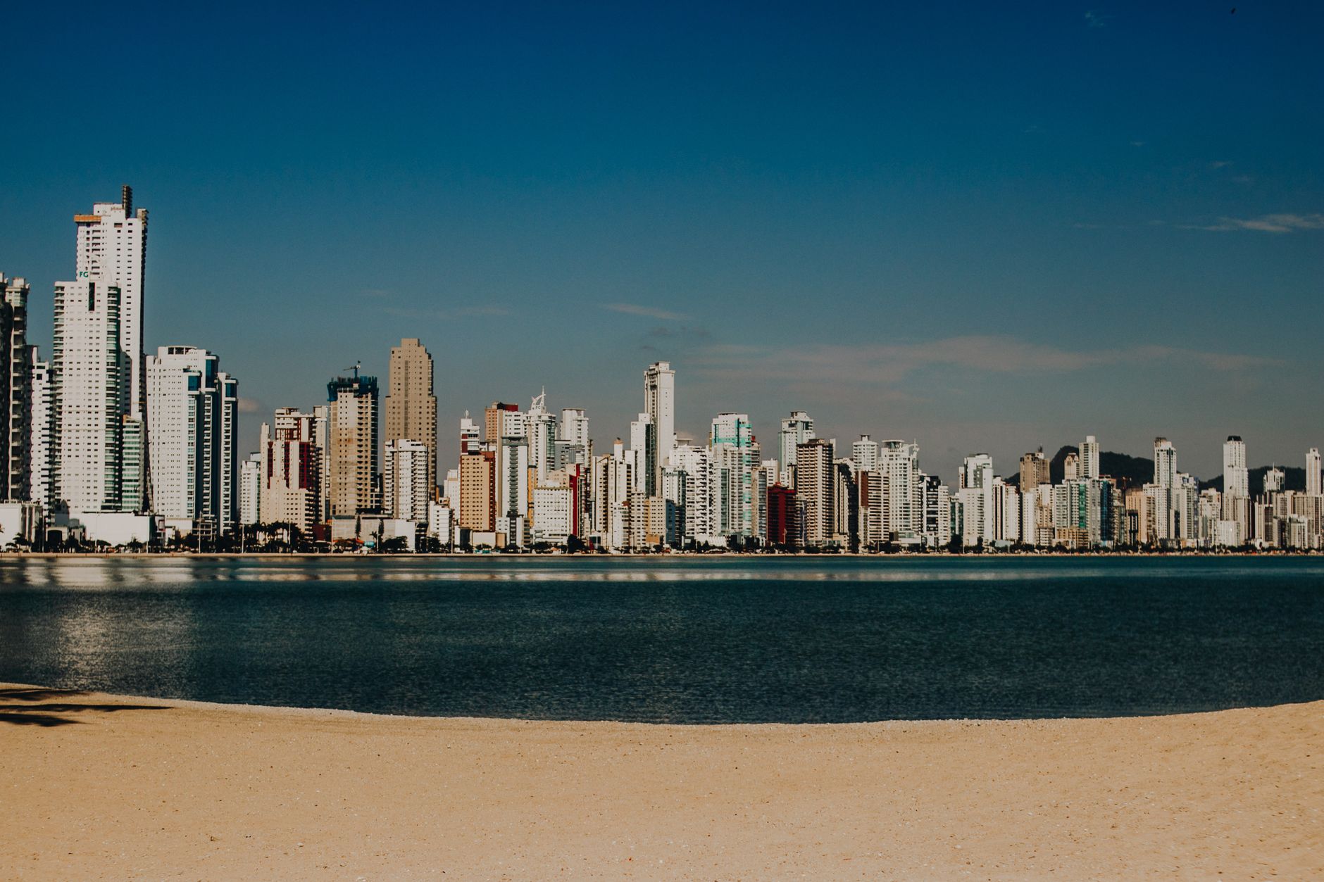 Foto De Waterfront Skyline