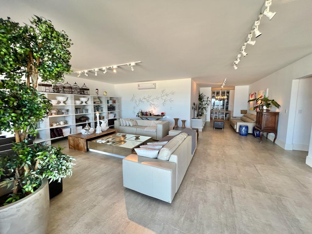 Apartamento no Ed. Montreal em Balneário Camboriú - foto 8