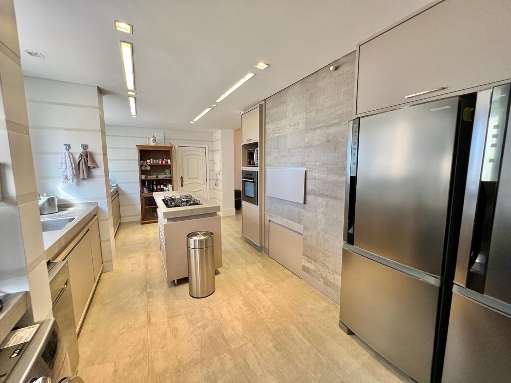 Apartamento no Ed. Montreal em Balneário Camboriú - foto 16