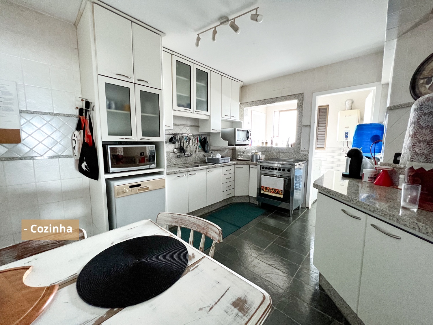 Apartamento no Ed. Ilha de São Sebastião em Balneário Camboriú - foto 10