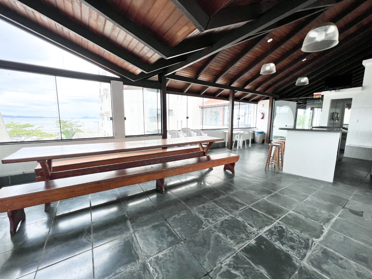 Apartamento no Ed. Ilha de São Sebastião em Balneário Camboriú - foto 26