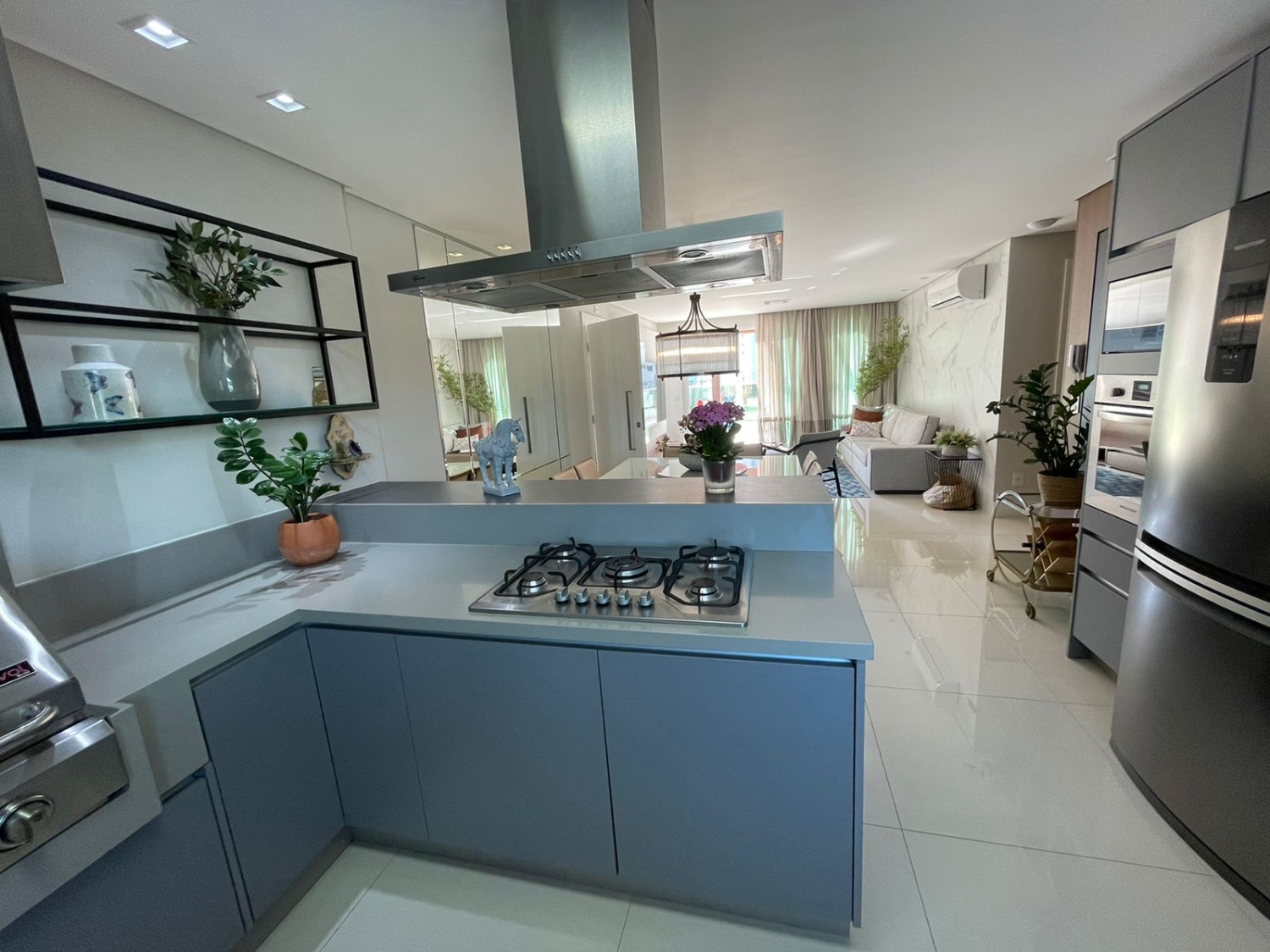 Apartamento Diferenciado no Ed. Phoenix Tower em Balneário Camboriú - foto 8