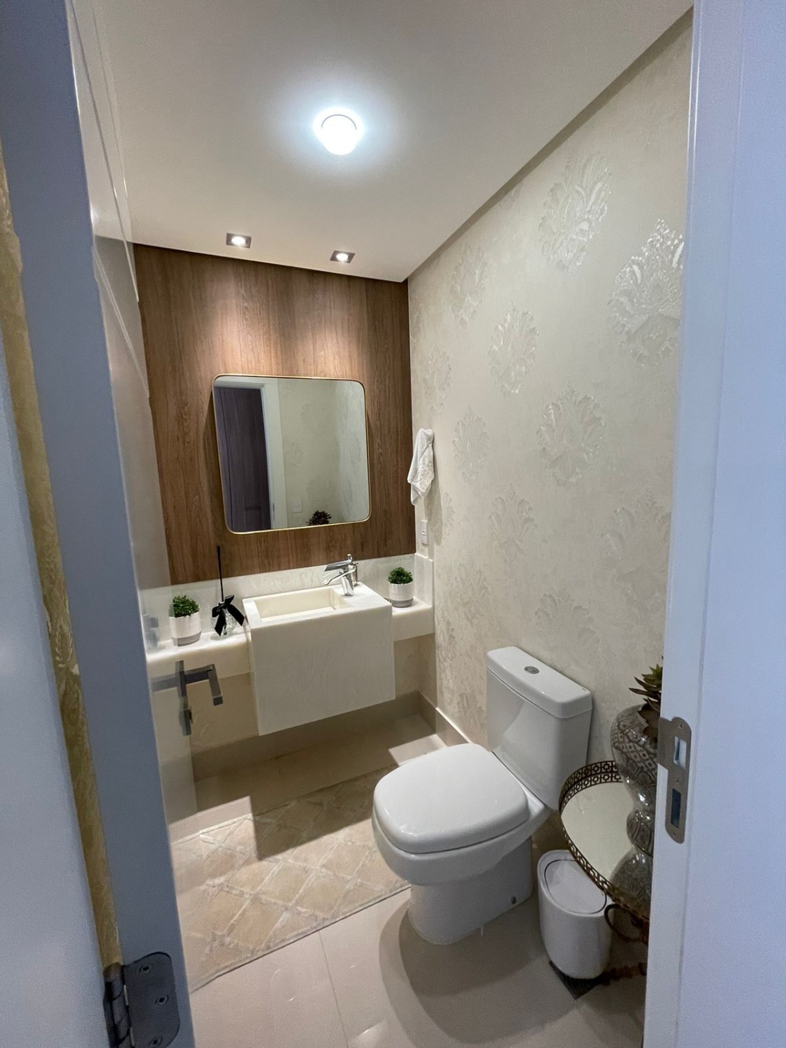 Apartamento Diferenciado no Ed. Phoenix Tower em Balneário Camboriú - foto 11