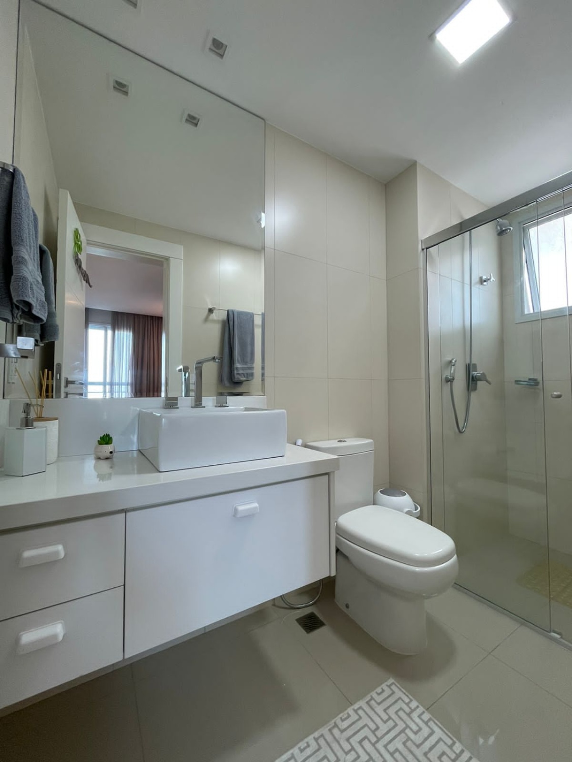 Apartamento Diferenciado no Ed. Phoenix Tower em Balneário Camboriú - foto 15