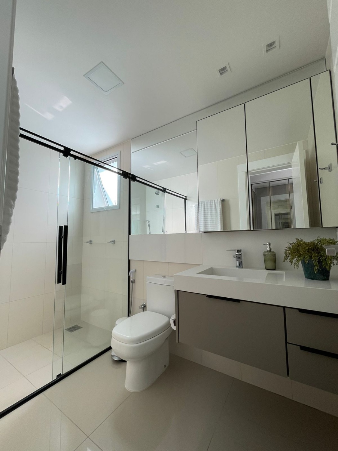 Apartamento Diferenciado no Ed. Phoenix Tower em Balneário Camboriú - foto 17