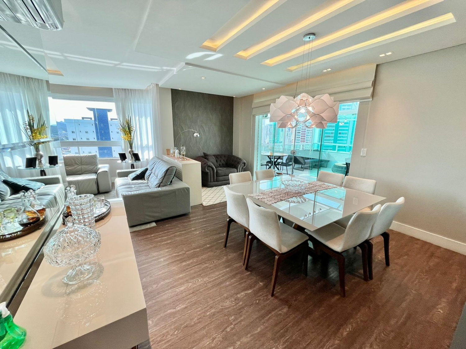 Cobertura no Edifício Porto Di Napoli em Balneário Camboriú - foto 8