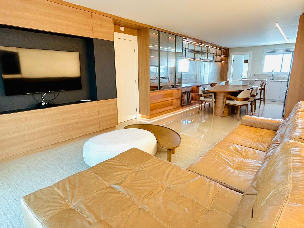 Apartamento no Ed. Phoenix Tower em Balneário Camboriú - foto 3