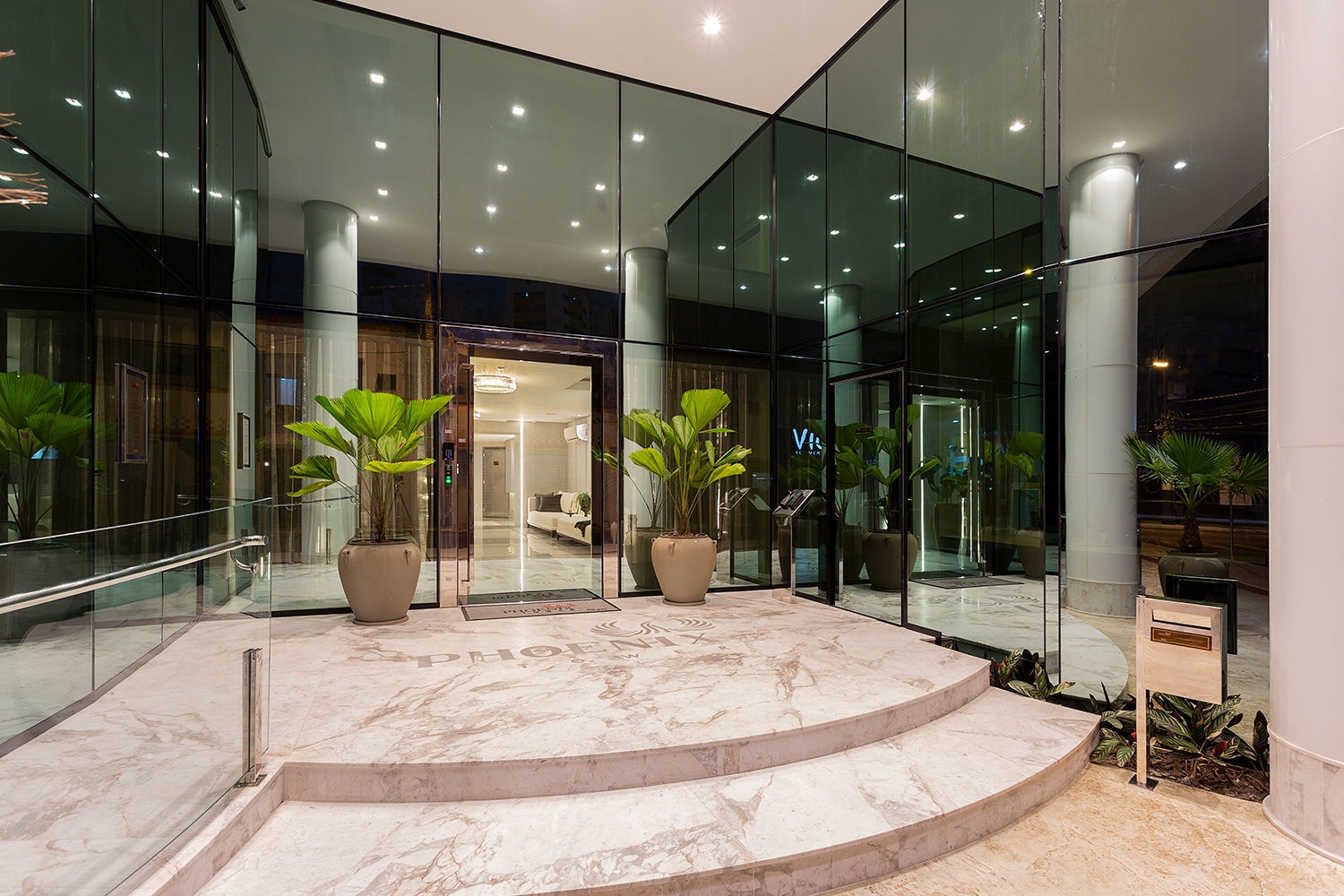 Apartamento no Ed. Phoenix Tower em Balneário Camboriú - foto 18