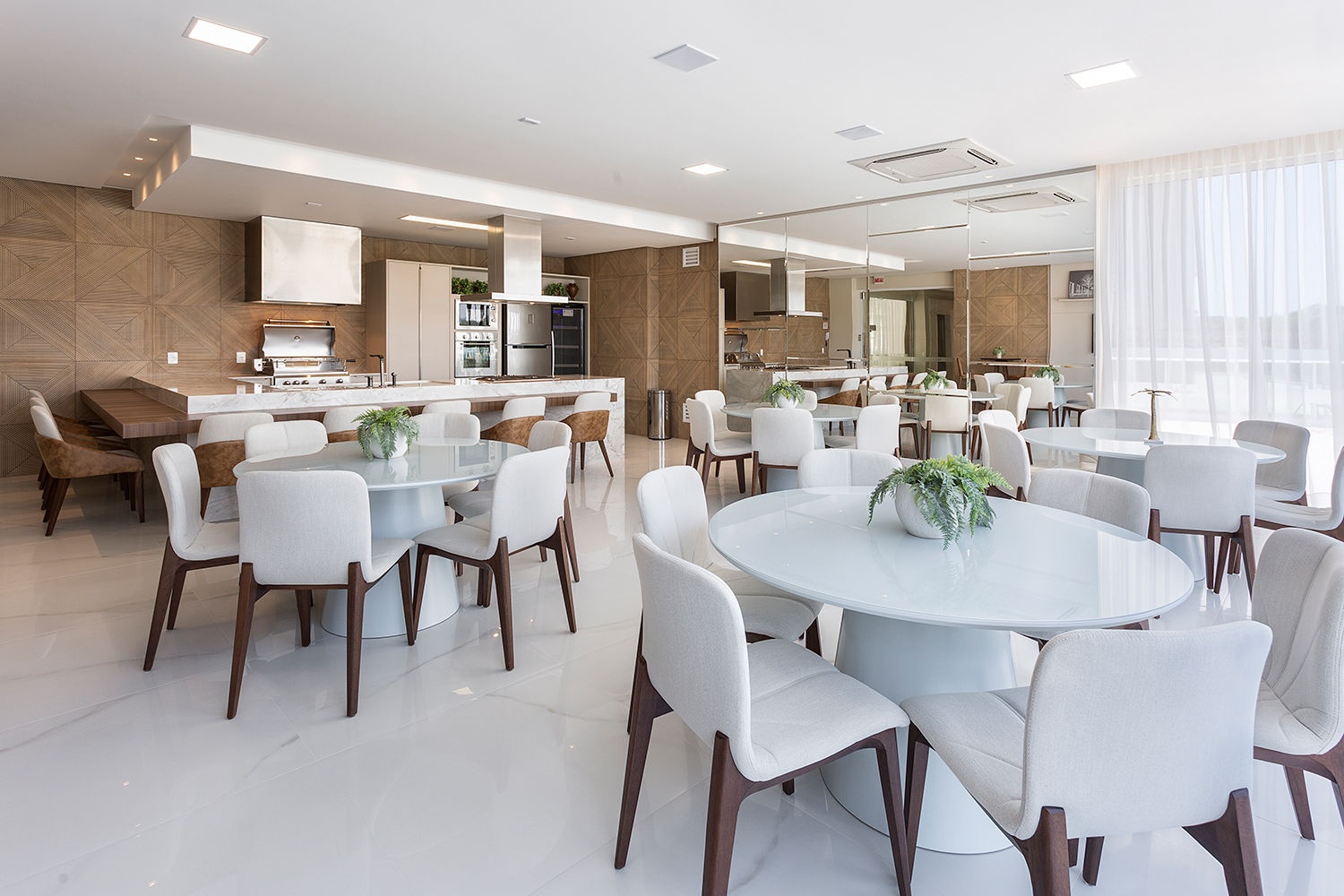 Apartamento no Ed. Phoenix Tower em Balneário Camboriú - foto 21