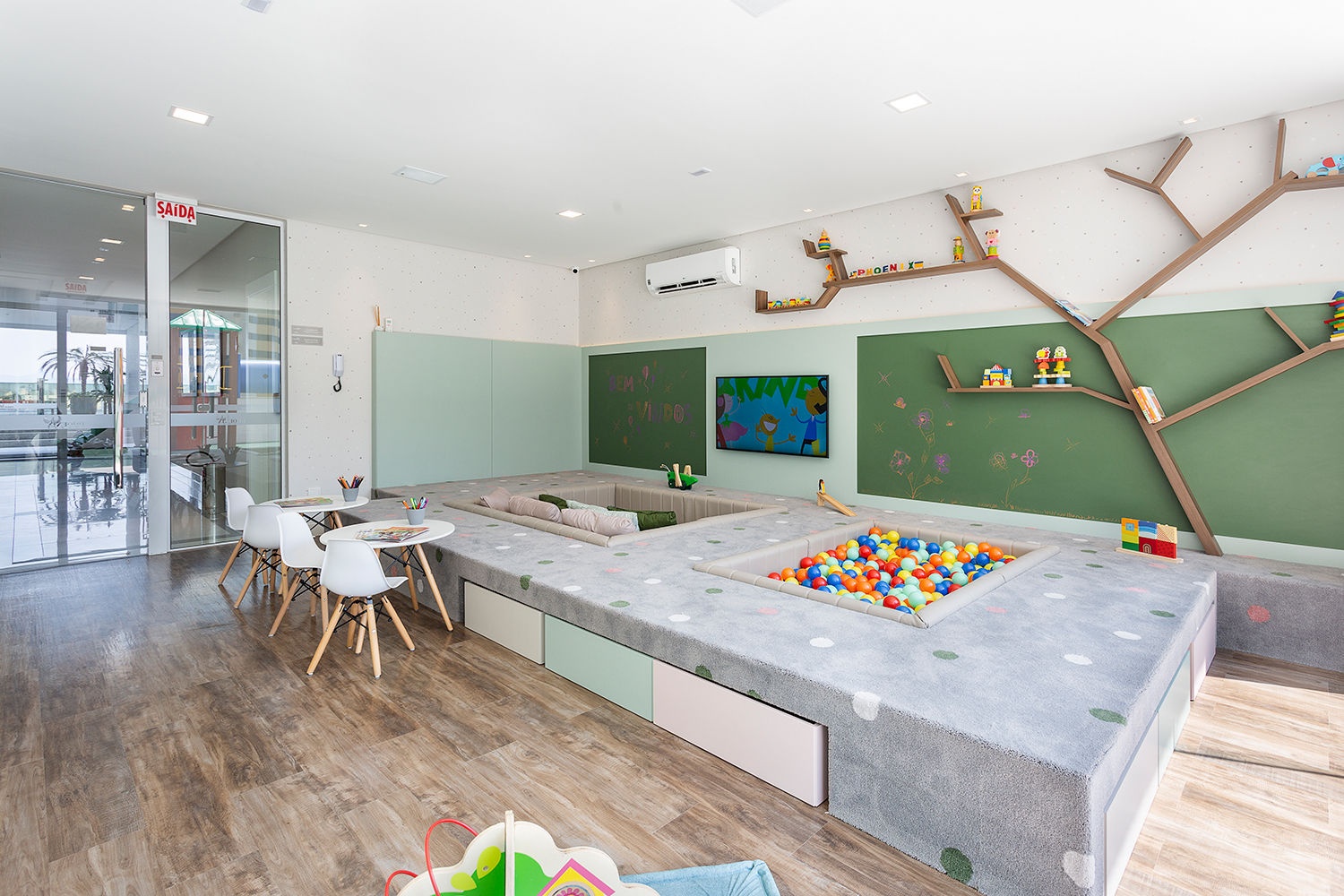 Apartamento no Ed. Phoenix Tower em Balneário Camboriú - foto 26