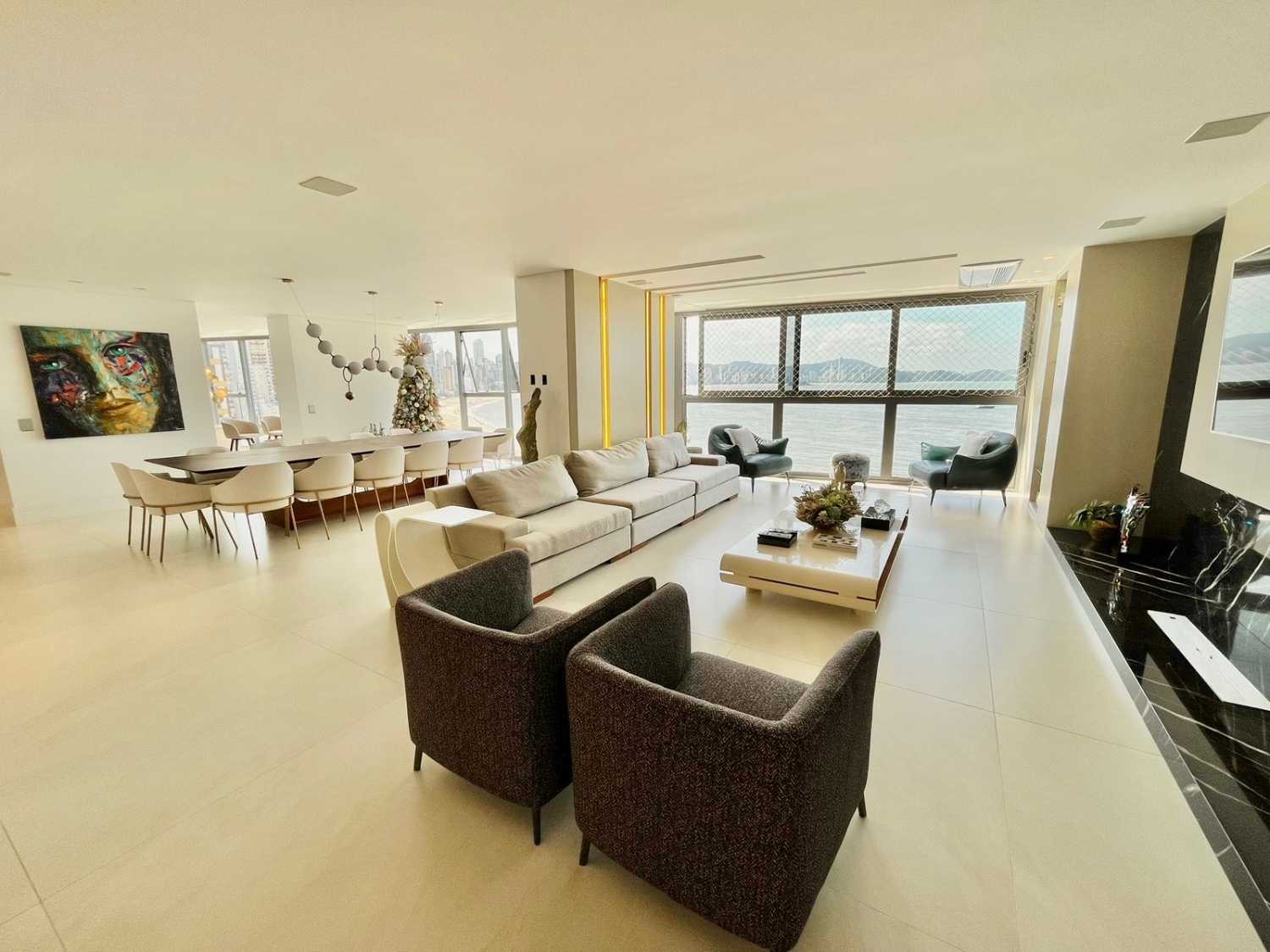 Pharos - Apartamento no Ed. Pharos na Barra Sul em Balneário Camboriú