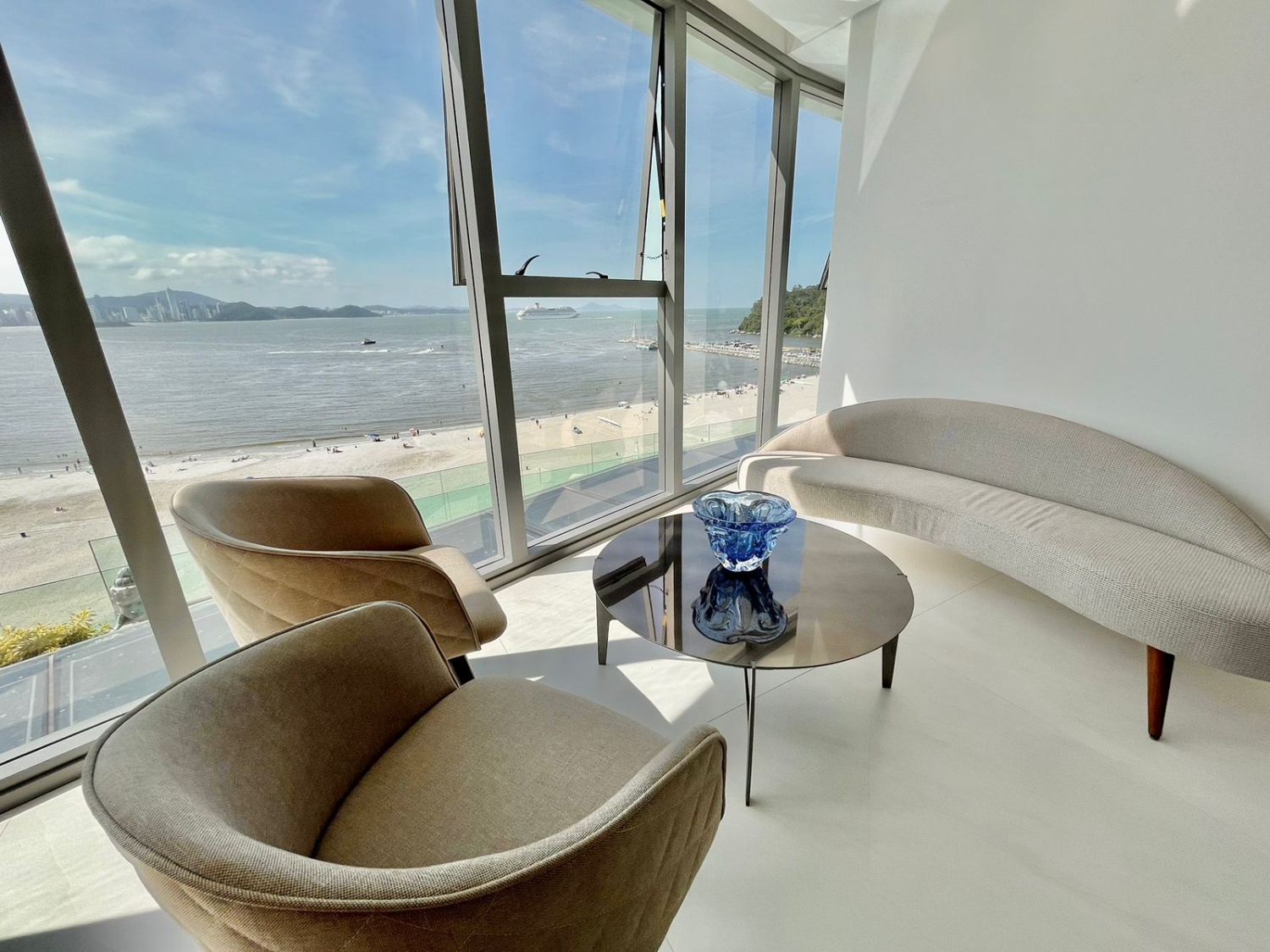 Apartamento no Ed. Pharos na Barra Sul em Balneário Camboriú - foto 10