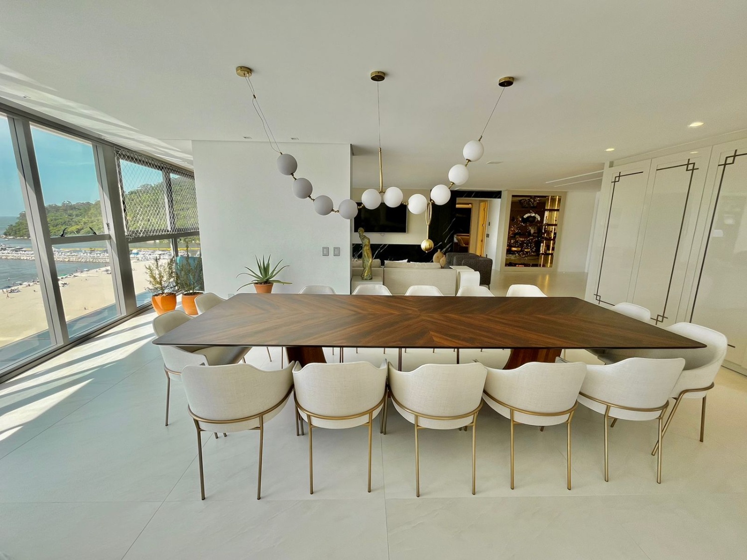 Apartamento no Ed. Pharos na Barra Sul em Balneário Camboriú - foto 11