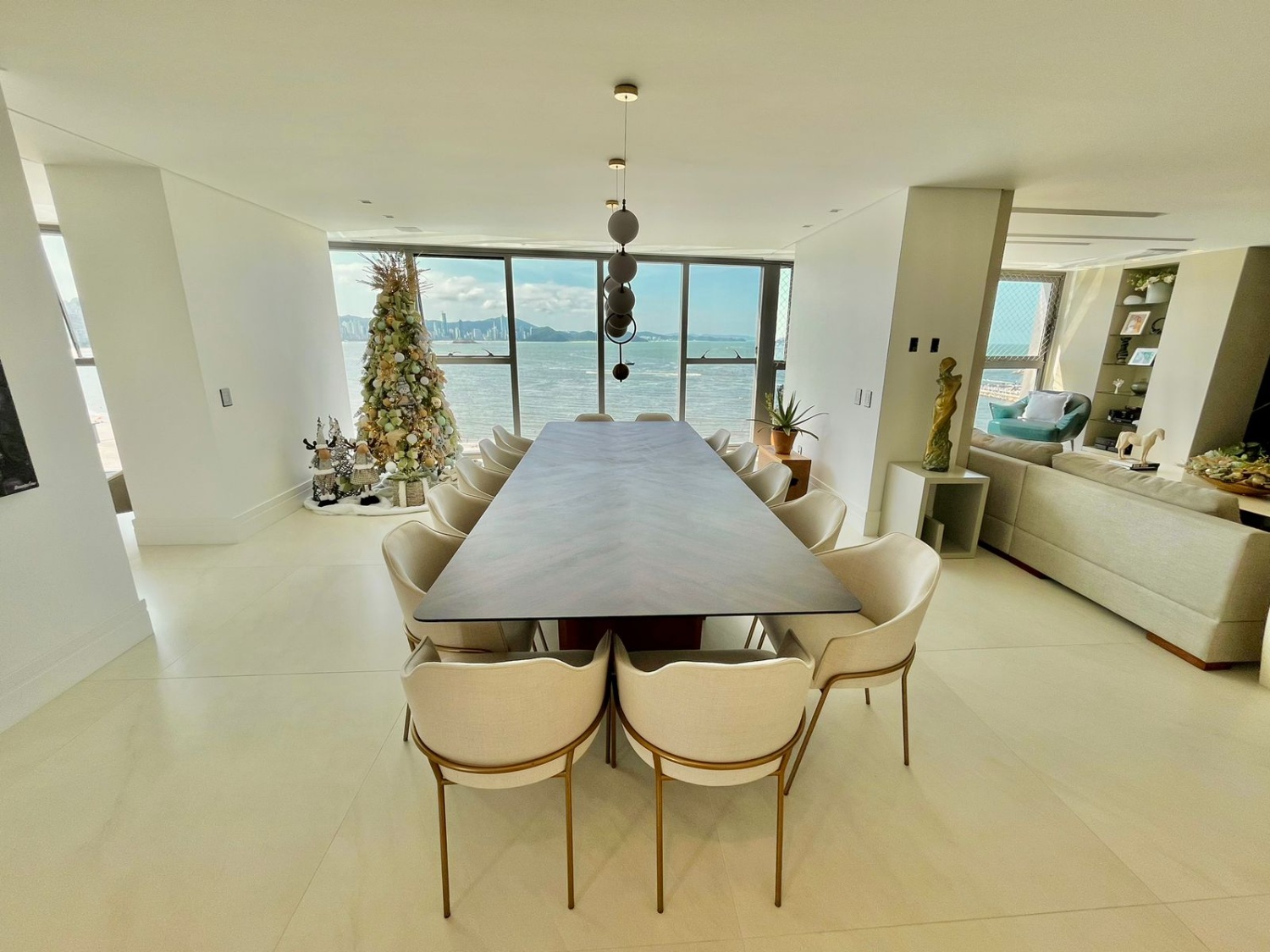 Apartamento no Ed. Pharos na Barra Sul em Balneário Camboriú - foto 12