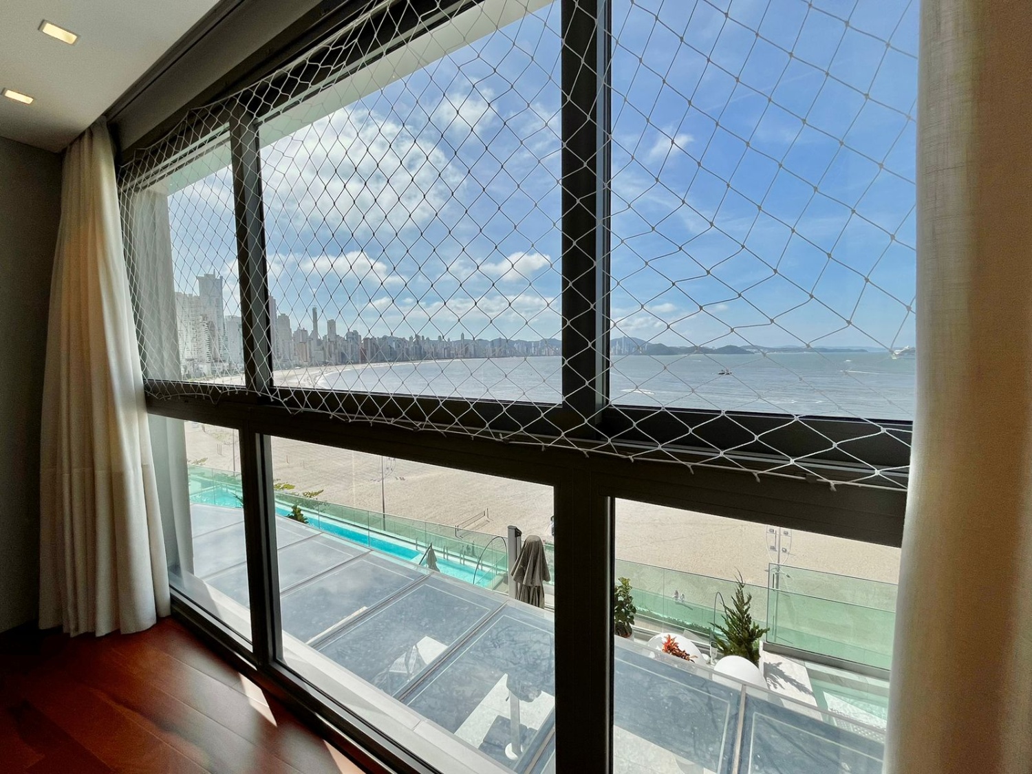 Apartamento no Ed. Pharos na Barra Sul em Balneário Camboriú - foto 23