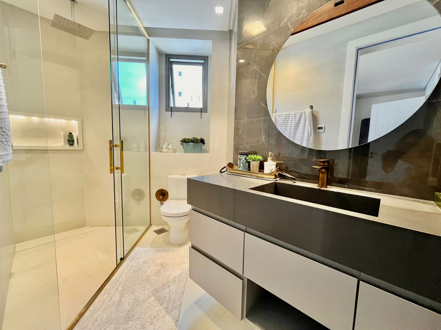 Apartamento no Ed. Pharos na Barra Sul em Balneário Camboriú - foto 35