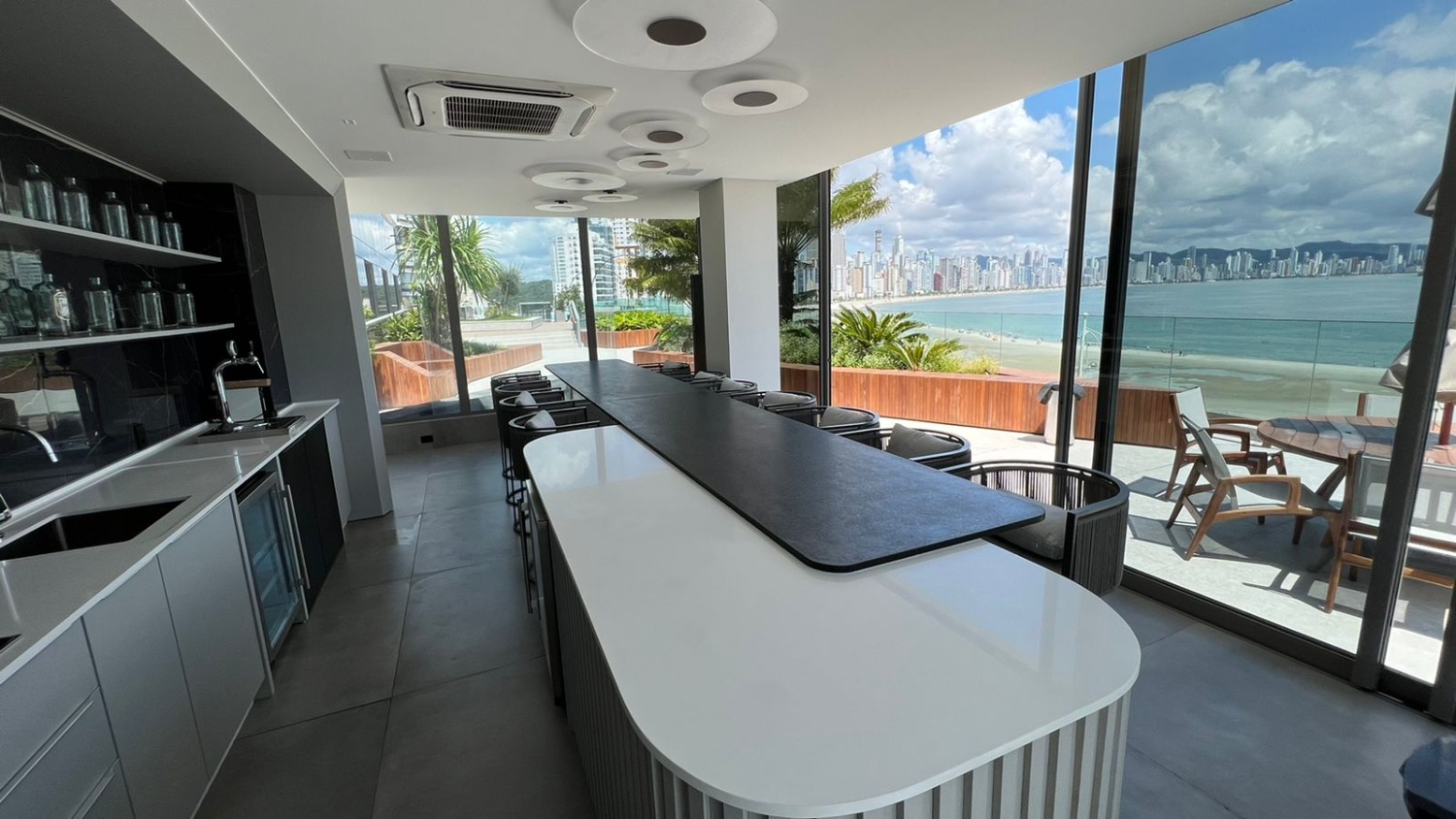 Apartamento no Ed. Pharos na Barra Sul em Balneário Camboriú - foto 62