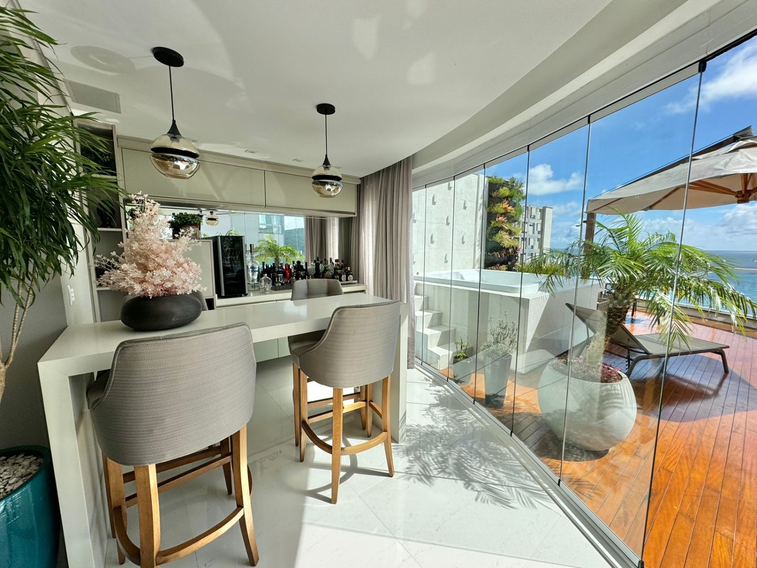 Apartamento Diferenciado no Ed. Number One em Balneário Camboriú - foto 2