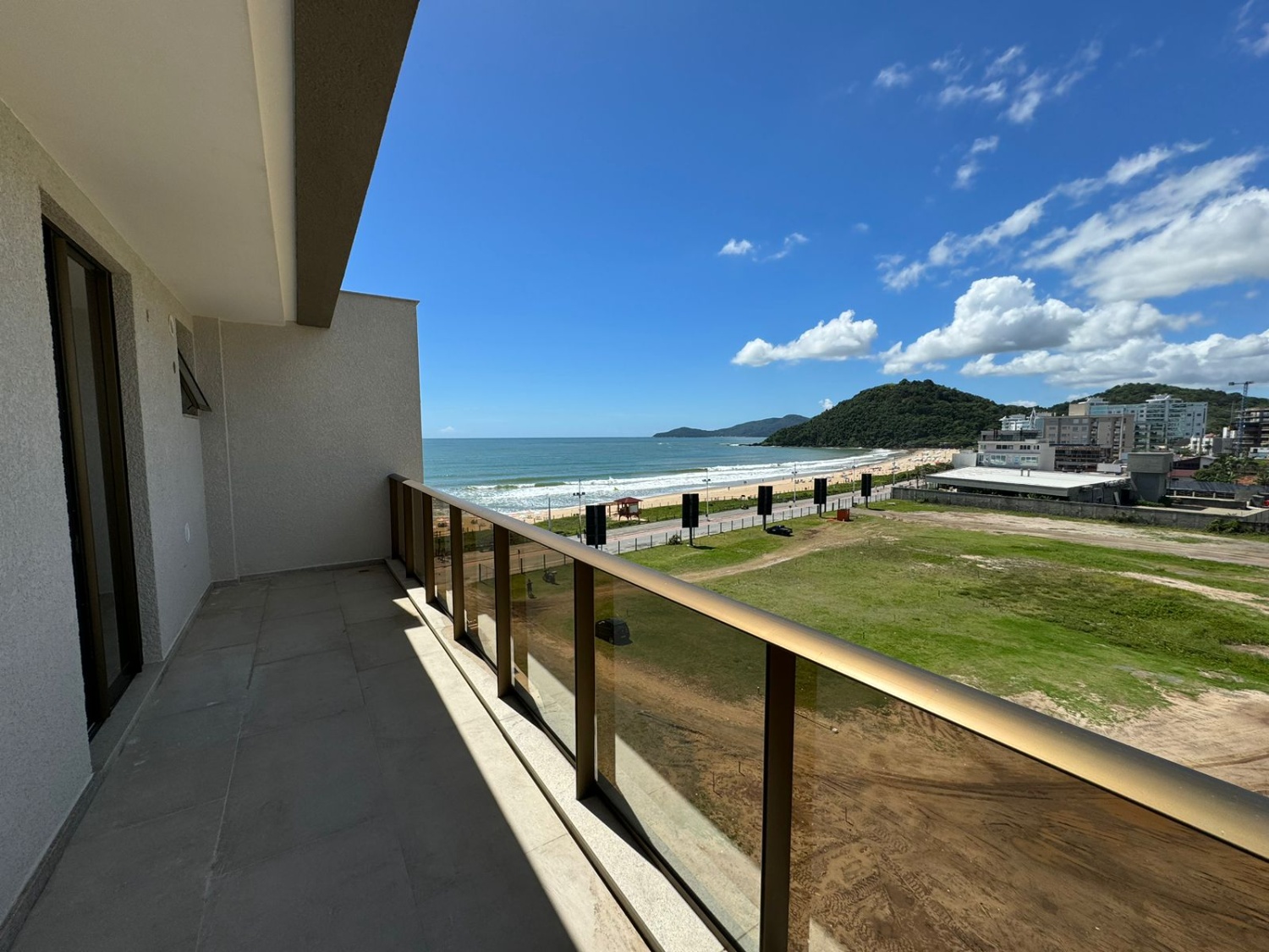 Cobertura Triplex no Ed. Square Hobus na Praia Brava - foto 3