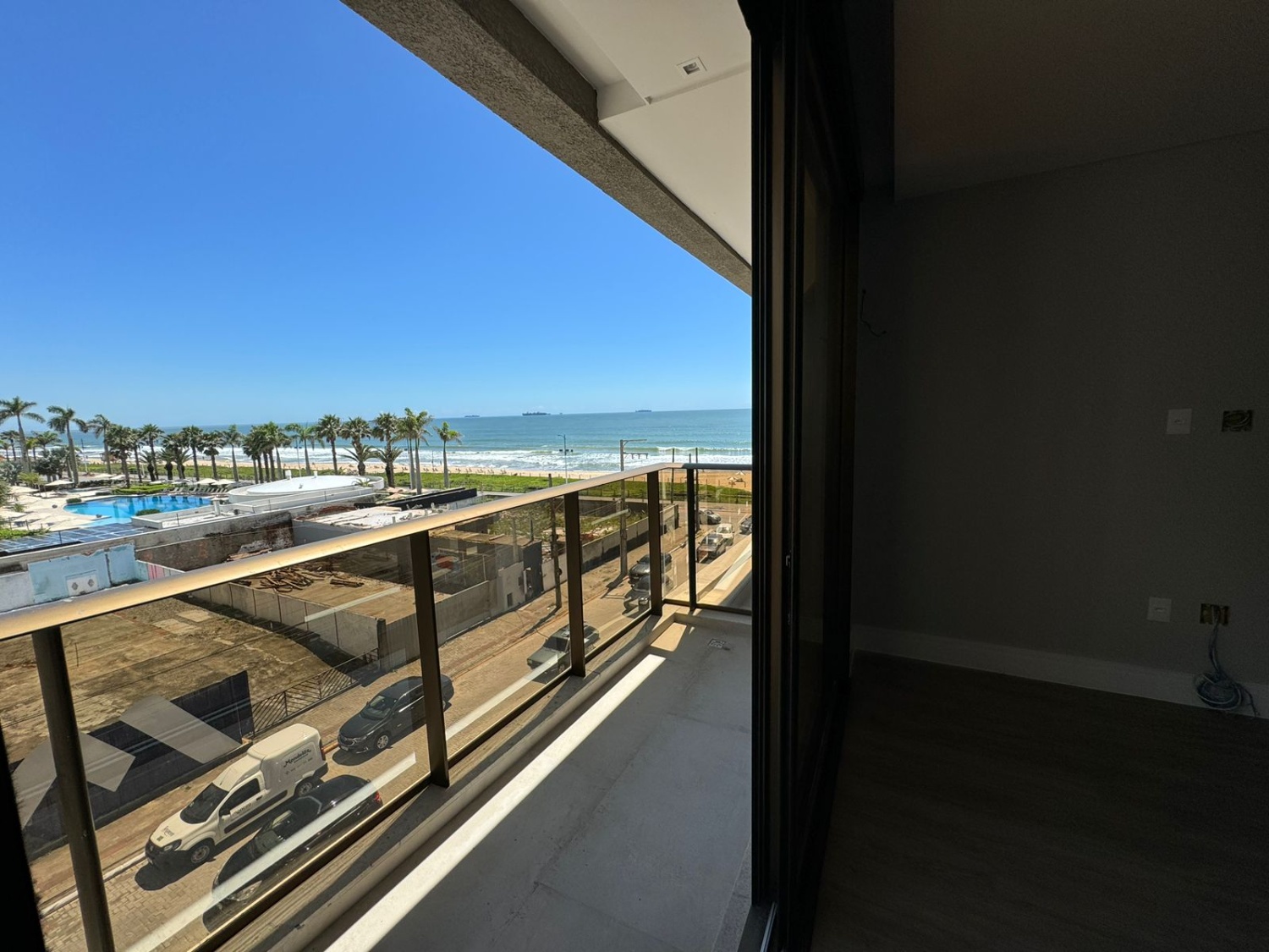 Cobertura Triplex no Ed. Square Hobus na Praia Brava - foto 4