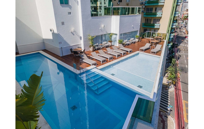 Apartamento no Ed. Eleganza Tower em Balneário Camboriú - foto 2