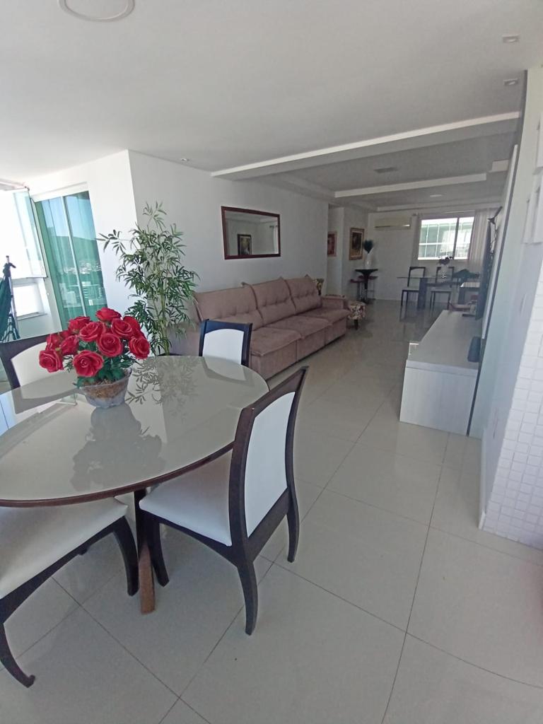 Apartamento no Ed. Torre de Lyon em Balneário Camboriú - foto 4