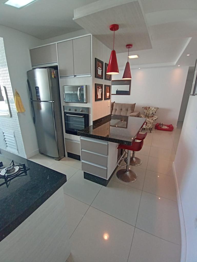 Apartamento no Ed. Torre de Lyon em Balneário Camboriú - foto 8