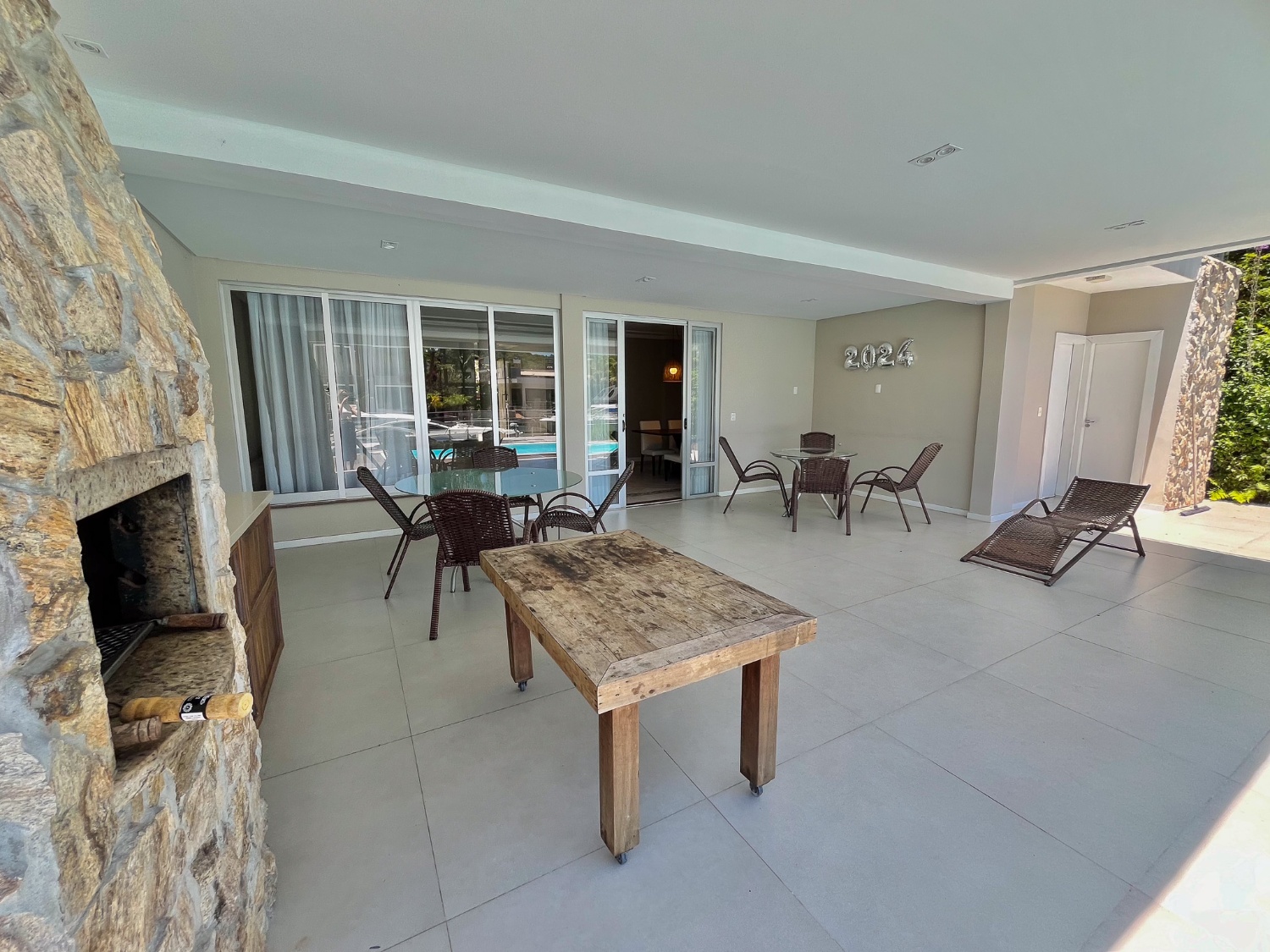Casa com píer e vaga náutica mobiliada no Condomínio Marina Camboriú em Balneário Camboriú - foto 7
