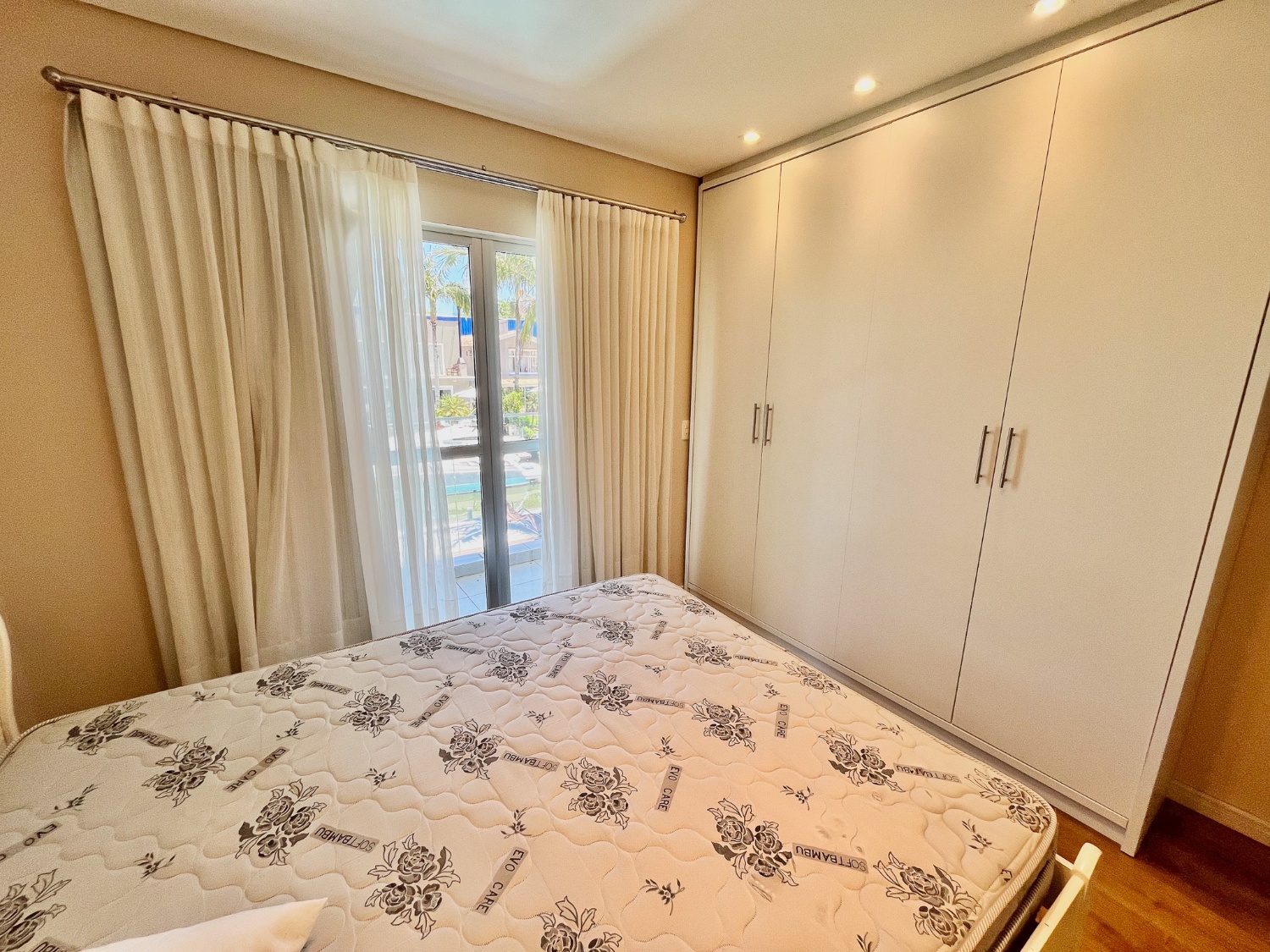 Casa com píer e vaga náutica mobiliada no Condomínio Marina Camboriú em Balneário Camboriú - foto 22