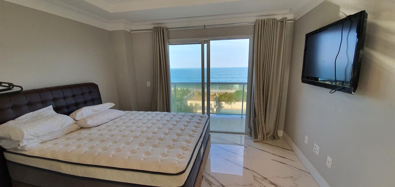 Casa frente mar na Praia do Estaleirinho em Balneário Camboriú - foto 14