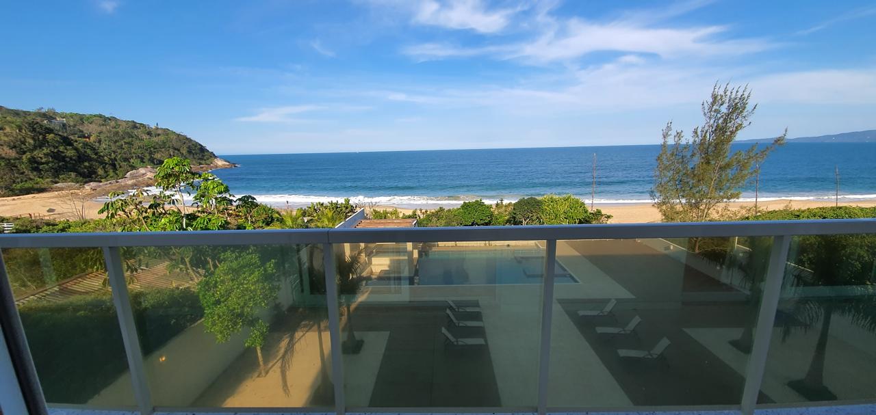 Casa frente mar na Praia do Estaleirinho em Balneário Camboriú - foto 16