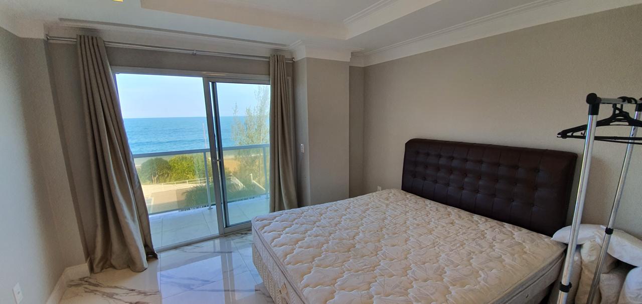 Casa frente mar na Praia do Estaleirinho em Balneário Camboriú - foto 20