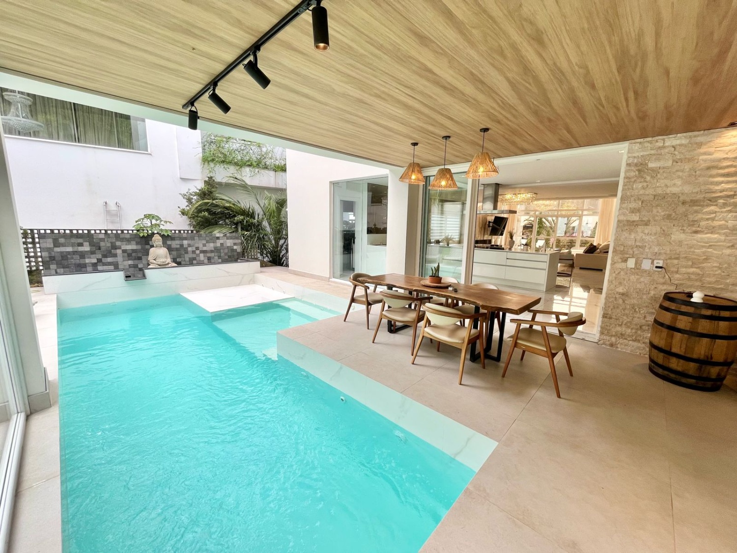 Casa nova no Condomínio Porto Riviera na Praia Brava - foto 8