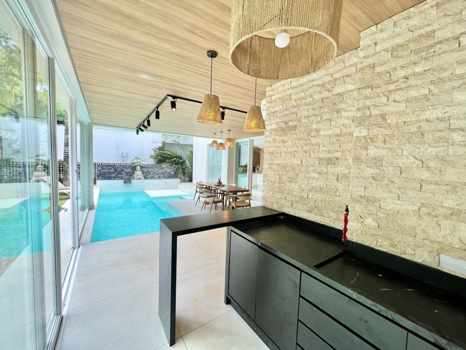 Casa nova no Condomínio Porto Riviera na Praia Brava - foto 9