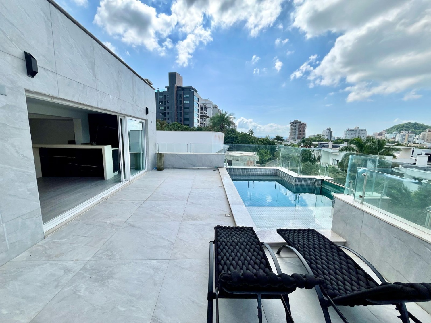Casa nova no Condomínio Porto Riviera na Praia Brava - foto 15