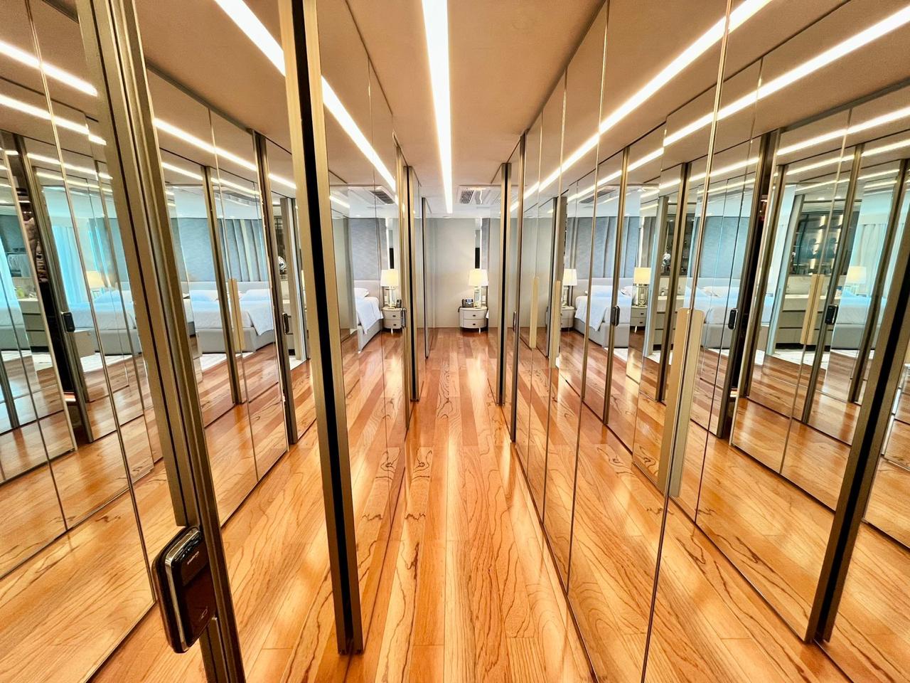 Cobertura Duplex no Ed. Sky Tower em Balneário Camboriú de frente para o mar - foto 19