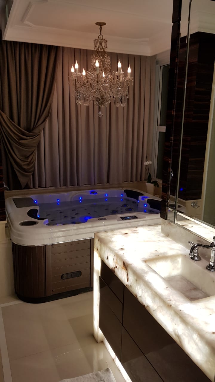 Apartamento no Ed. Millennium Palace em Balneário Camboriú - foto 17