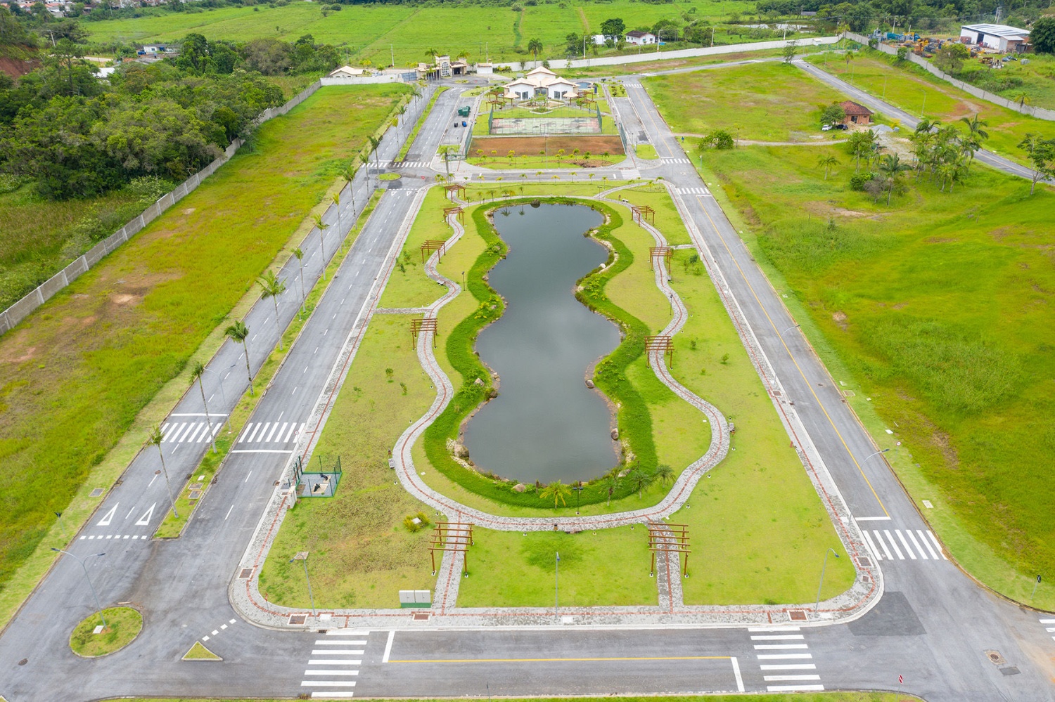 Casa no Condomínio Parque do Lago em Camboriú - foto 6