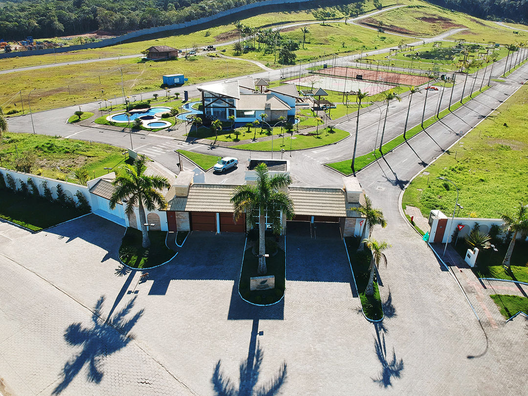 Casa no Condomínio Parque do Lago em Camboriú - foto 15
