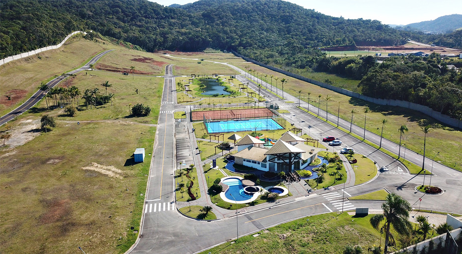 Casa no Condomínio Parque do Lago em Camboriú - foto 22