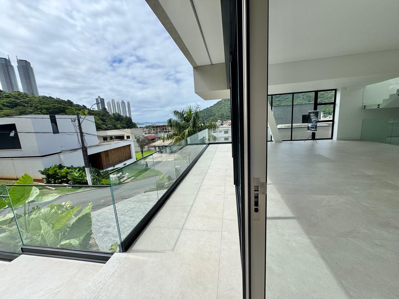 Casa no Condomínio Residencial Bella Vista em Balneário Camboriú - foto 4
