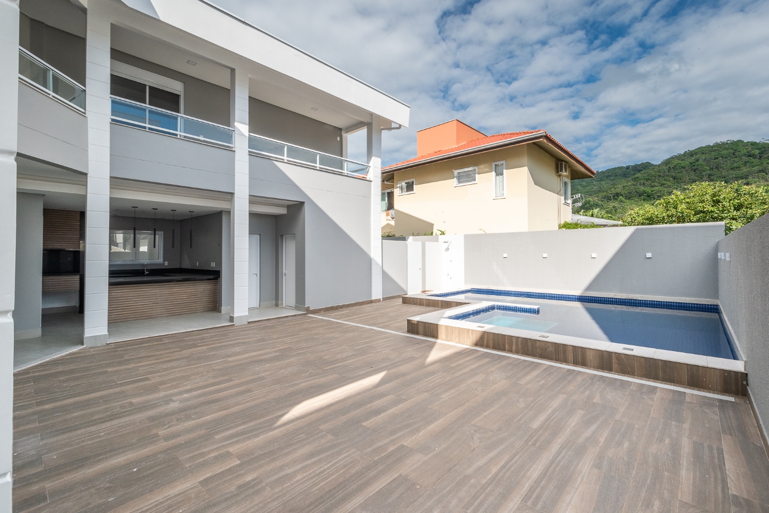 Casa no Condomínio Haras Rio do Ouro em Balneário Camboriú - foto 4