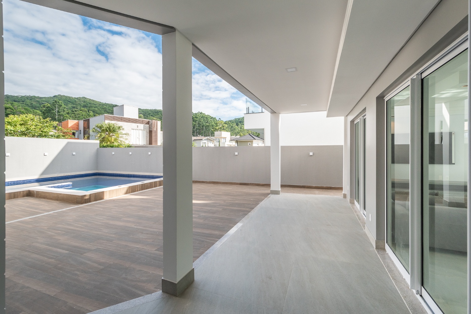 Casa no Condomínio Haras Rio do Ouro em Balneário Camboriú - foto 8