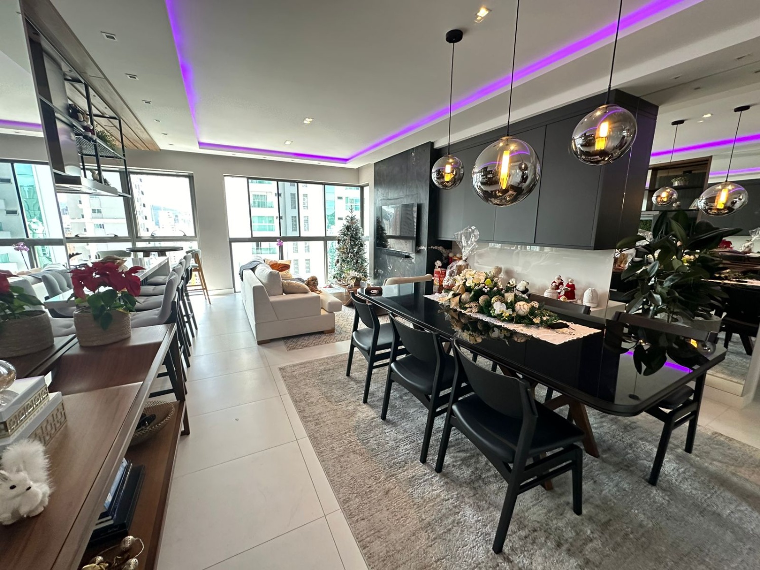 Apartamento no Ed. Royal Tower em Balneário Camboriú - foto 1