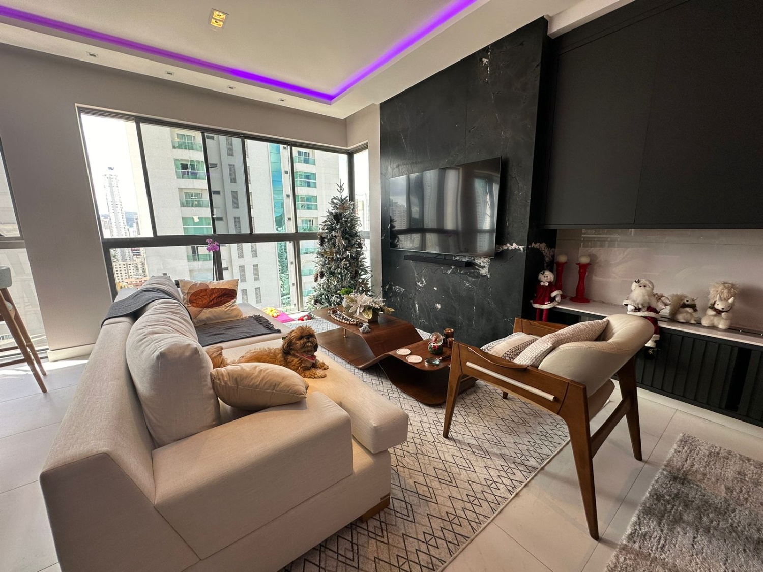 Apartamento no Ed. Royal Tower em Balneário Camboriú - foto 3