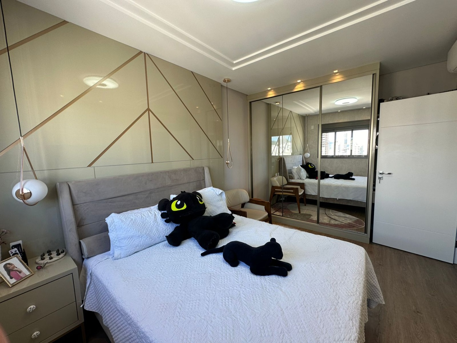 Apartamento no Ed. Royal Tower em Balneário Camboriú - foto 16
