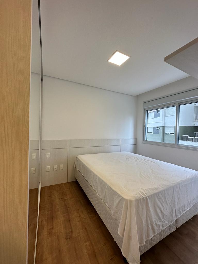 Apartamento no Ed. Amores da Brava na Praia Brava - foto 11
