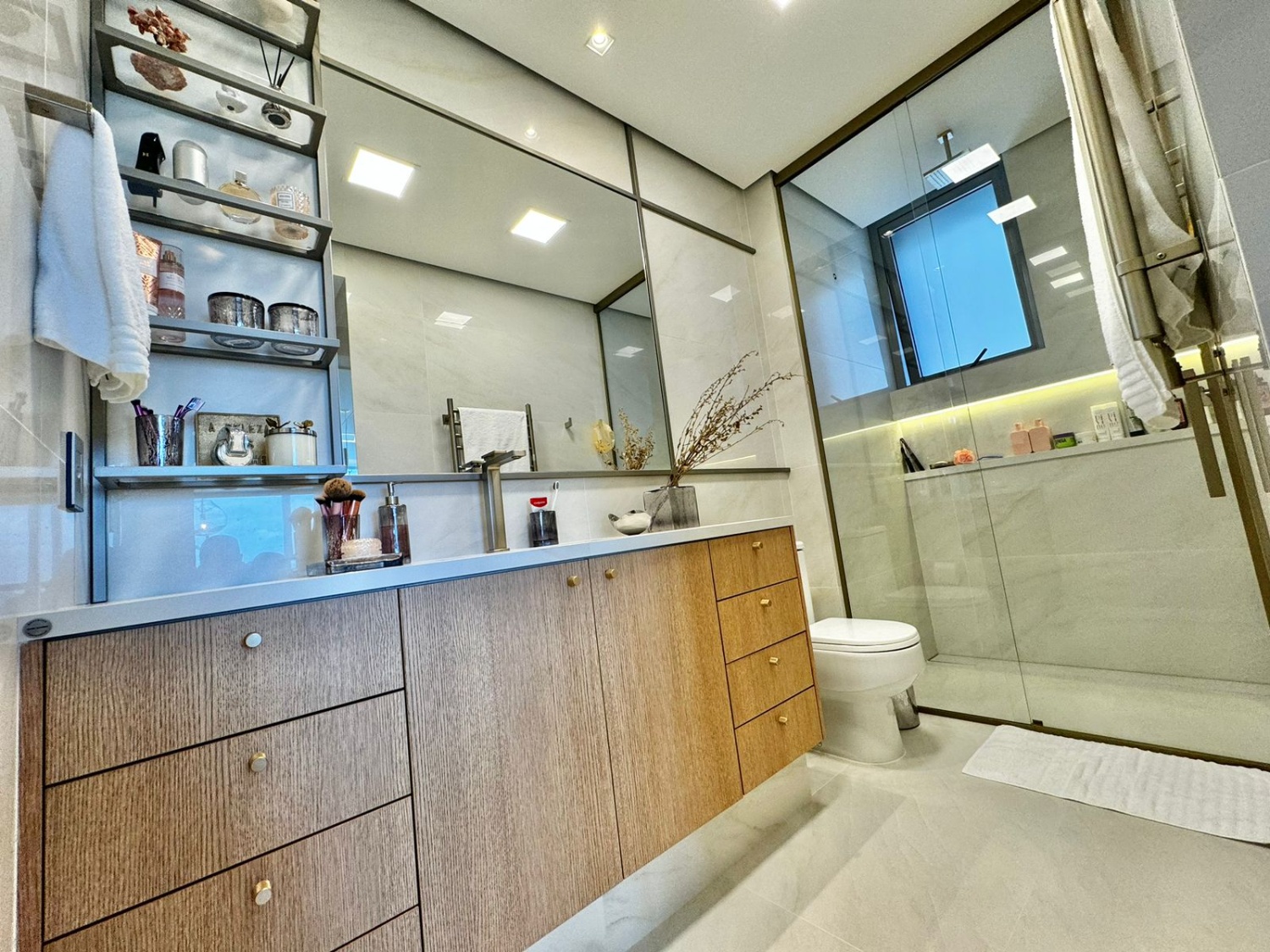 Apartamento no Ed. Copenhagen em Balneário Camboriú - foto 14