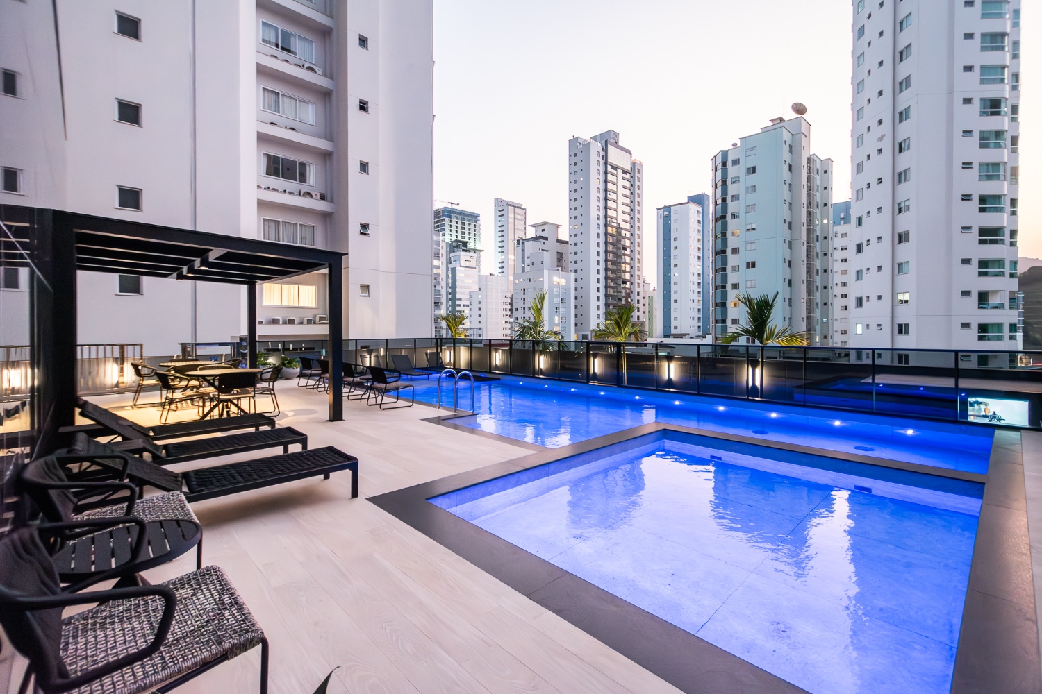 Apartamento no Ed. Riomaggiore Residenze em Balneário Camboriú - foto 18