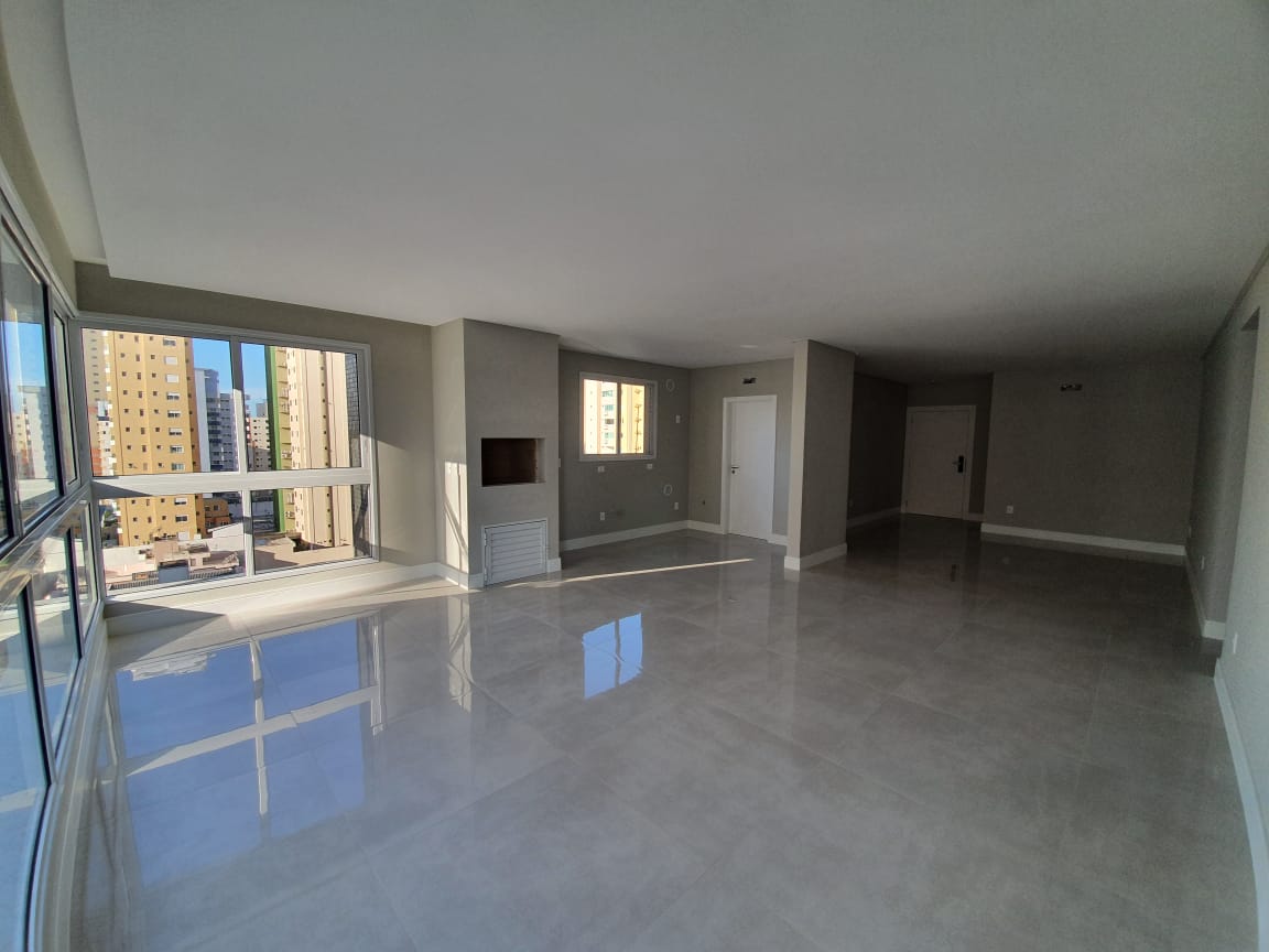 Apartamento no Ed. Biarritz Residence em Balneário Camboriú